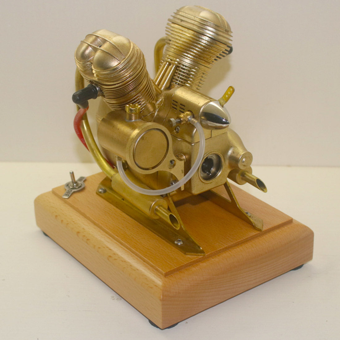 HelloWorld7-3.2cc Mini OHV Horizontal V-Twin Four-stroke Gasoline Engine ICE Model V35