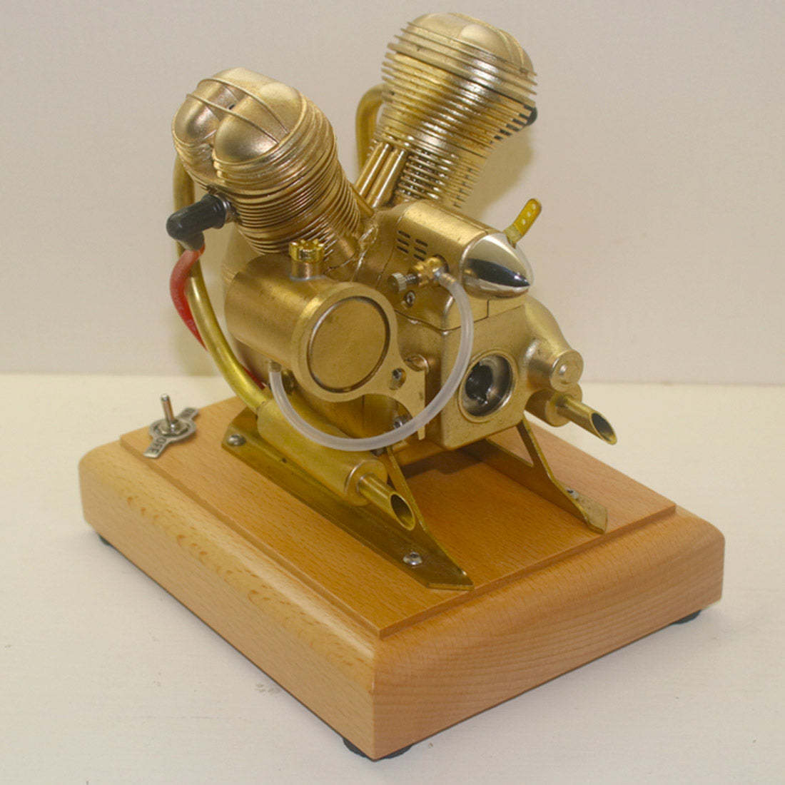 HelloWorld7-3.2cc Mini OHV Horizontal V-Twin Four-stroke Gasoline Engine ICE Model V35