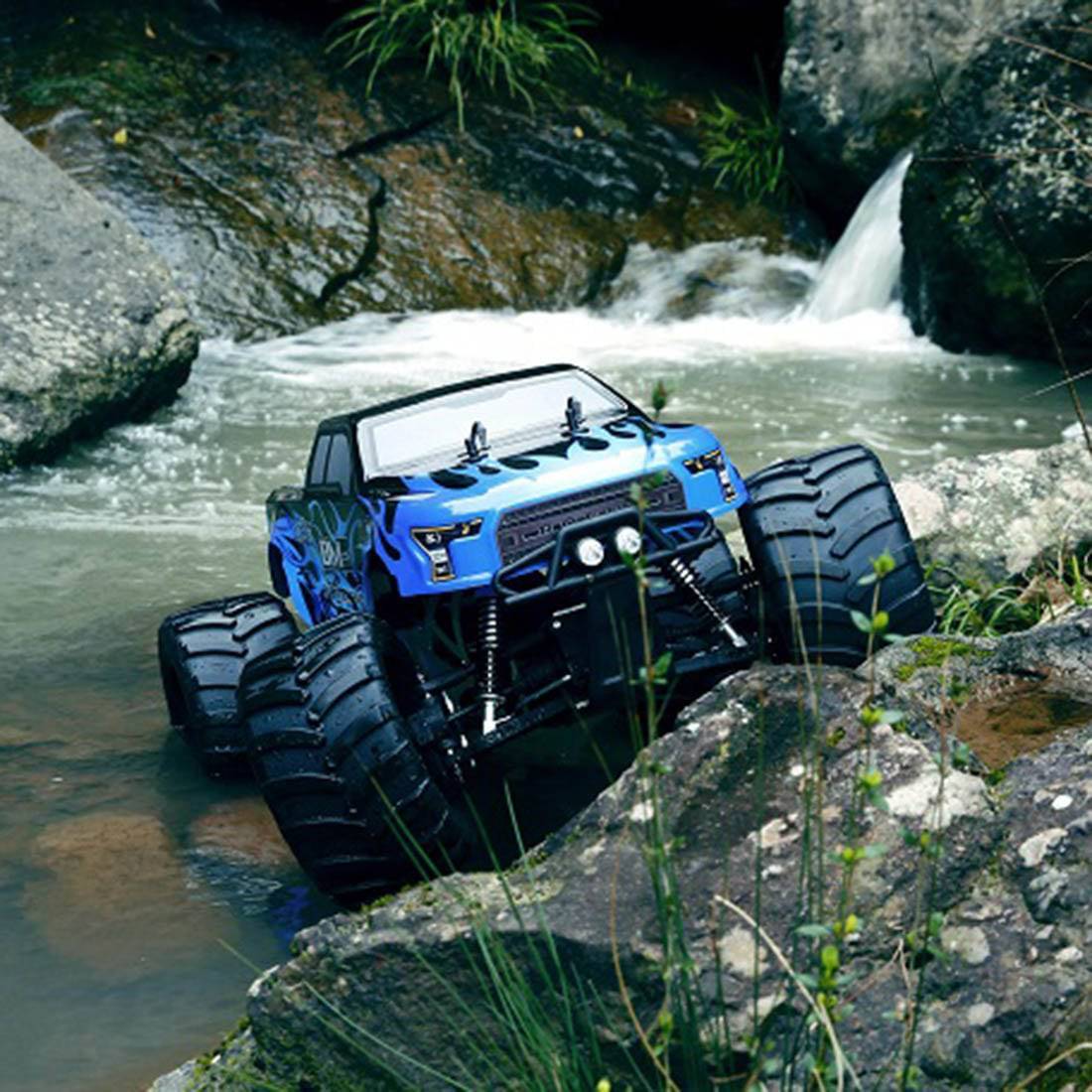 HelloWorld7-BM5 1/5 Scale Gas Powered RC Monster Truck 4WD 29cc Engine Off-Road RTR Vehicle