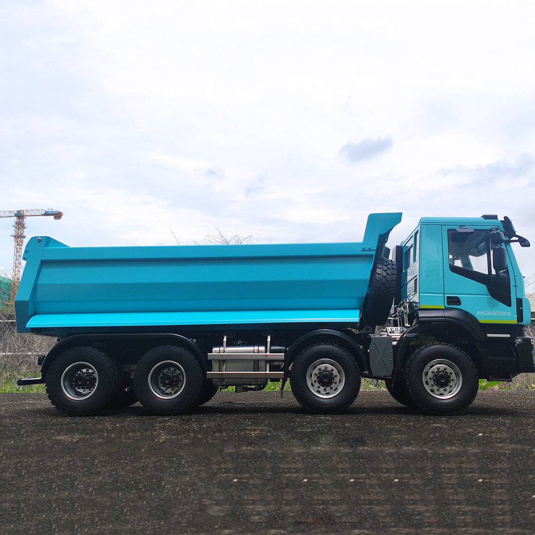 1/14 Scale RC Hydraulic Dump Truck 8x8 Heavy Duty All-Metal Model with 2-Speed Gearbox and Differential Lock-helloworld7