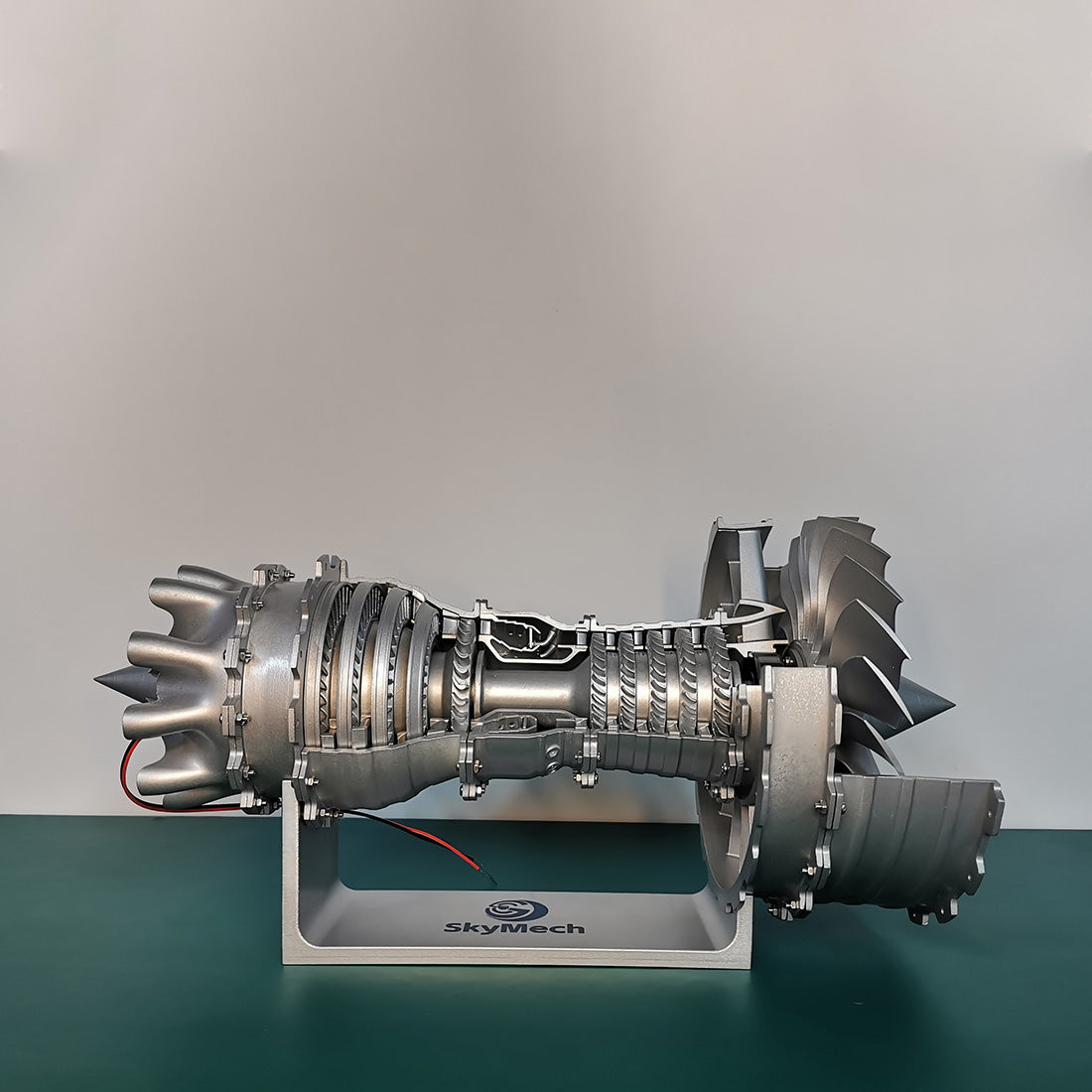 1/20 Scale TR900 Jet Turbofan Engine Model Kit Working Motorized Silver