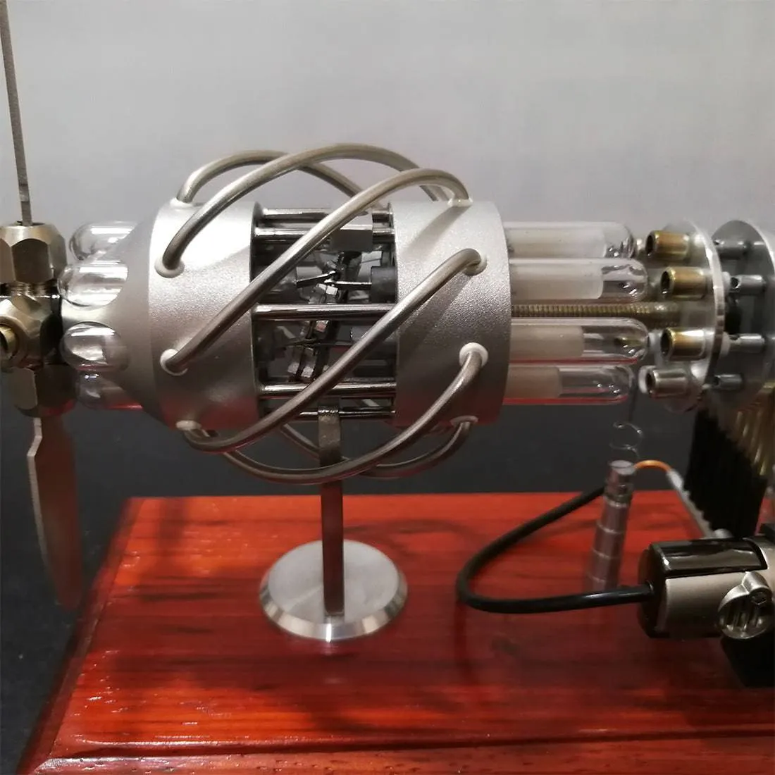 16 Cylinder Stirling Engine Model Quartz Glass Generator Swash Plate Kinetic Art