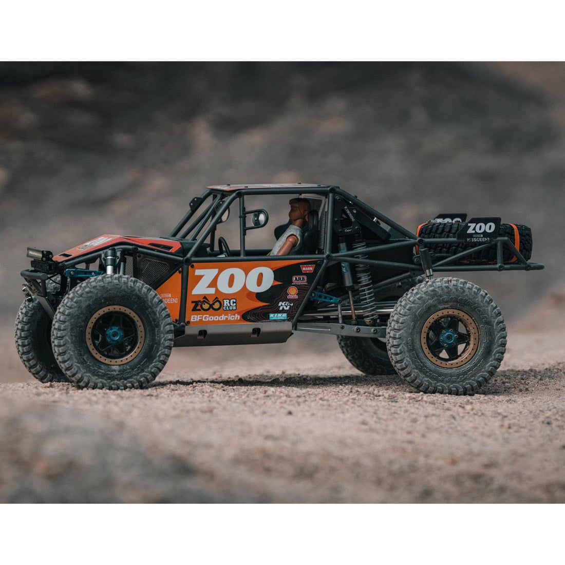 Capo CD 1582X Queen 1/8 Scale All-Metal ULTRA4 Climbing Car Kit