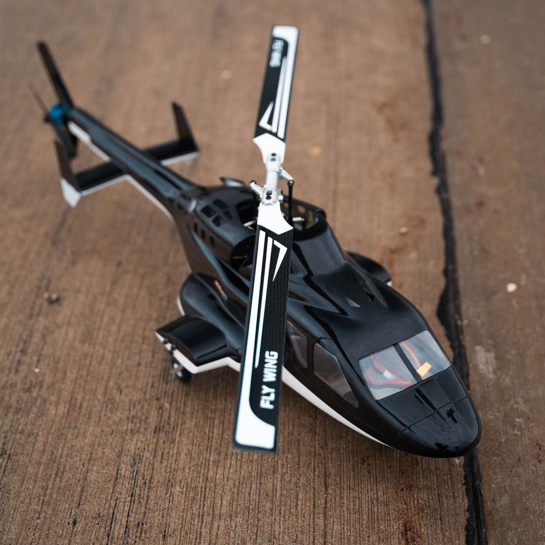FLYWING FW450L Airwolf 450-Class GPS RC Helicopter RTF with H1 Flight Controller