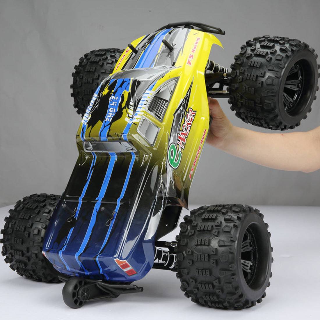 FS Racing 31803 1:8 2.4G 4WD Nitro Wireless Remote Control  Vehicle Crawler
