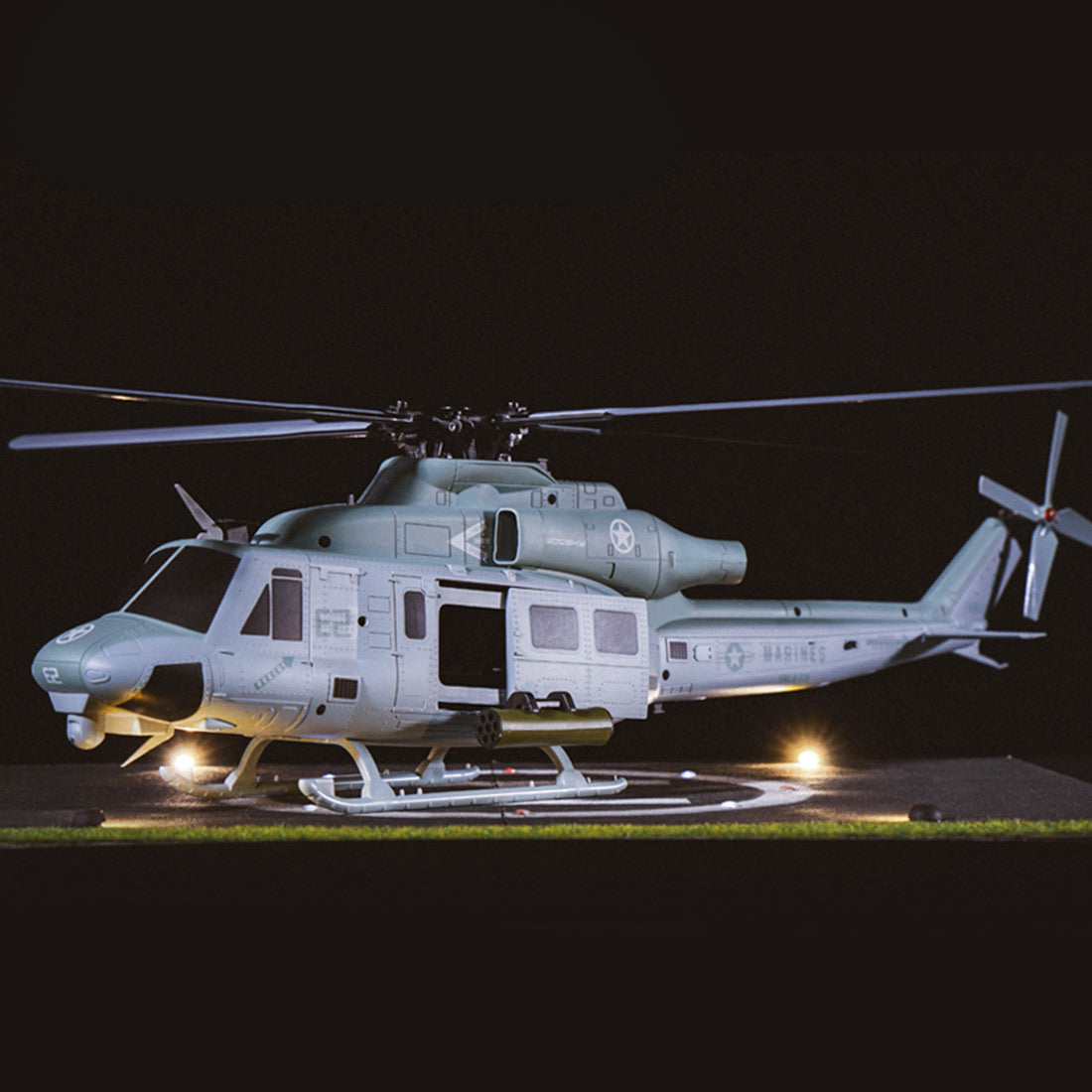 GOOSKY E2 UH-1Y Venom 1/35 Scale 6CH Dual Brushless RC Helicopter RTF GTS System