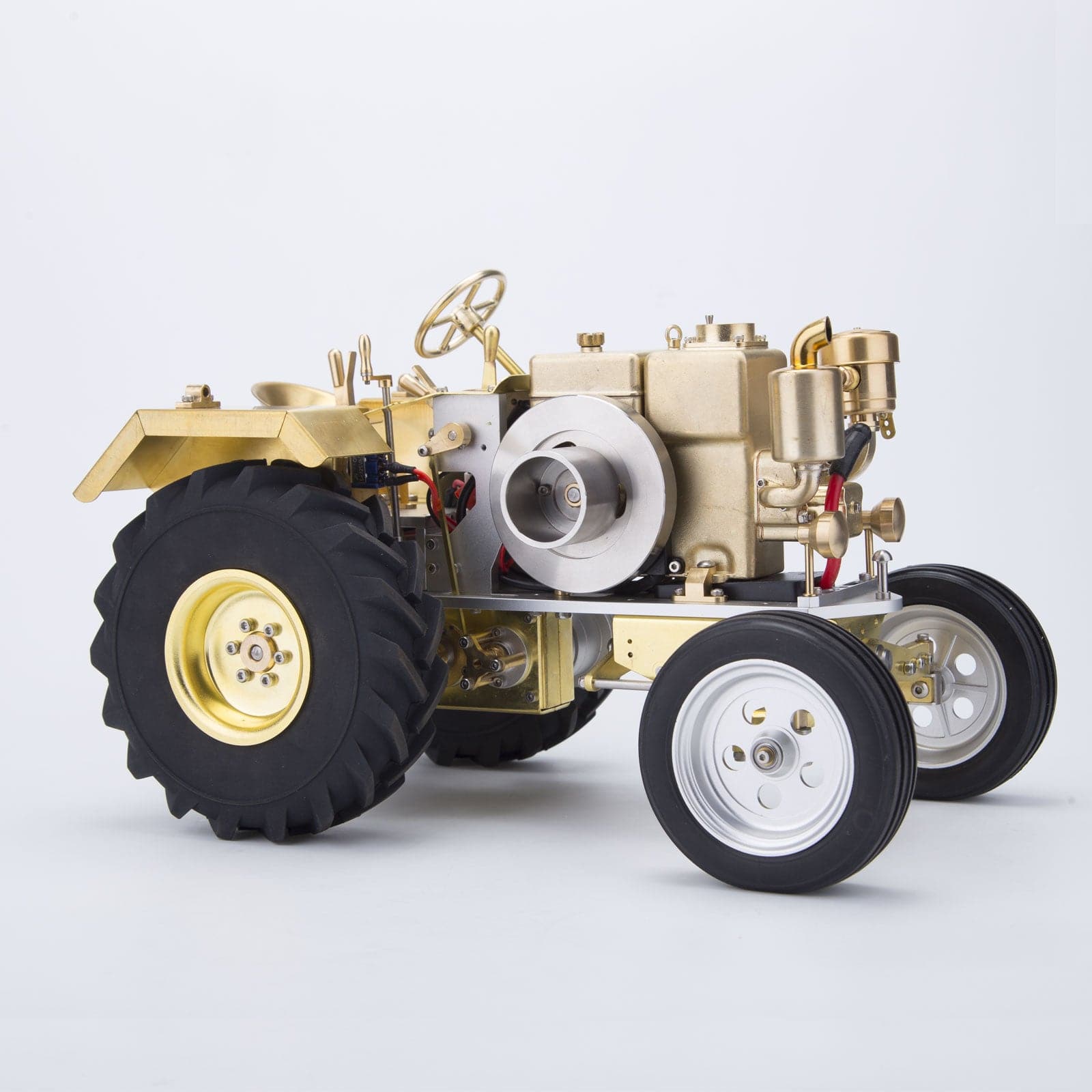 M16 Horizontal Engine Gas Powered Brass Road Roller Tractor Model with 3-Speed Gearbox