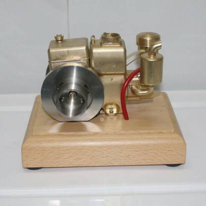 M26 1.9cc Mini 4-Stroke Gasoline Engine Model Water-Cooled Old Tractor Motor Brass Desktop Gift-helloworld7