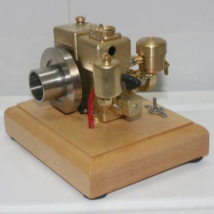 M26 1.9cc Mini 4-Stroke Gasoline Engine Model Water-Cooled Old Tractor Motor Brass Desktop Gift-helloworld7