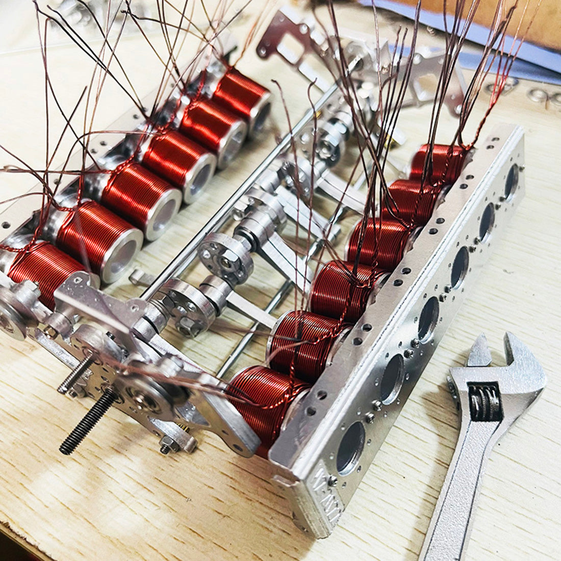 Metal V12 Brushless Electromagnetic Engine Model for 1/10 RC Cars & Desk Decor