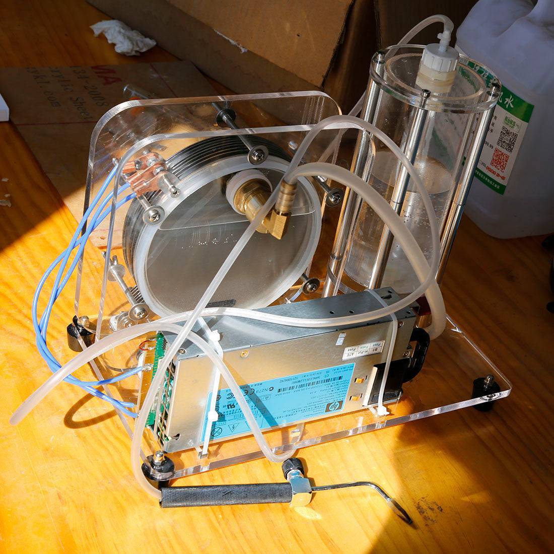 Small Water Electrolysis Hydrogen Generator Model Kit HHO Gas Experiment