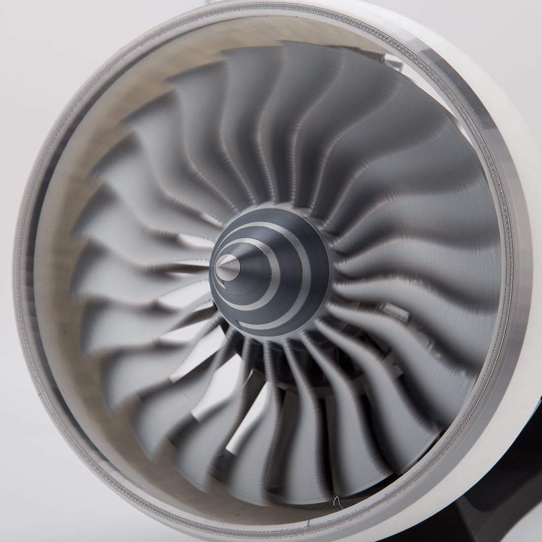TR900 1/15 Scale Large Turbofan Engine Model with LED Flame Effect Aviation Gift-helloworld7