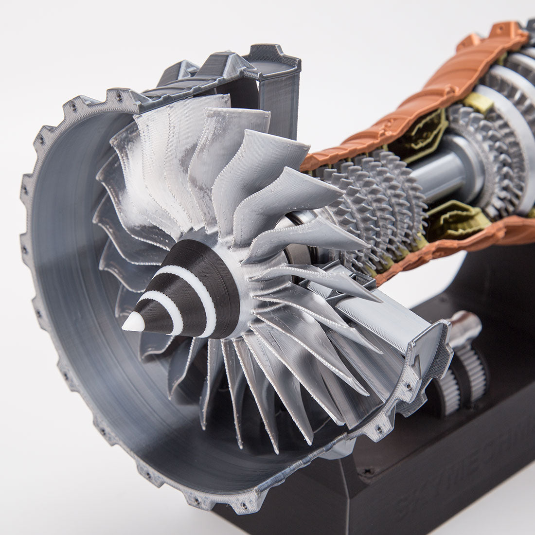 TR900 1/15 Scale Large Turbofan Engine Model with LED Flame Effect Aviation Gift-helloworld7