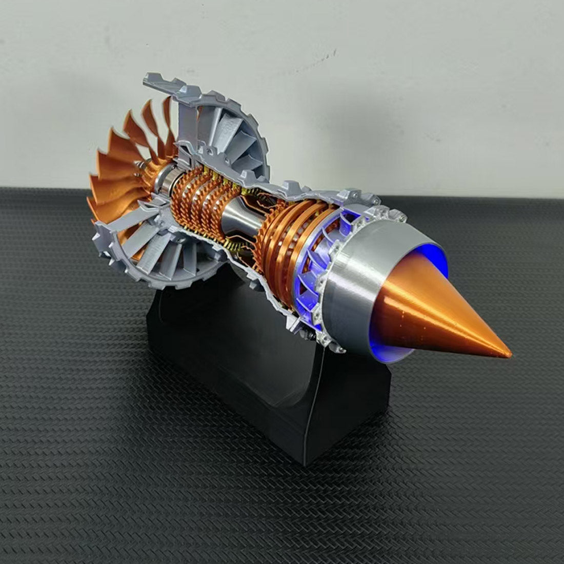 Trent 900 Turbofan Engine Model Kit with LED Lights and Throttle Control-helloworld7