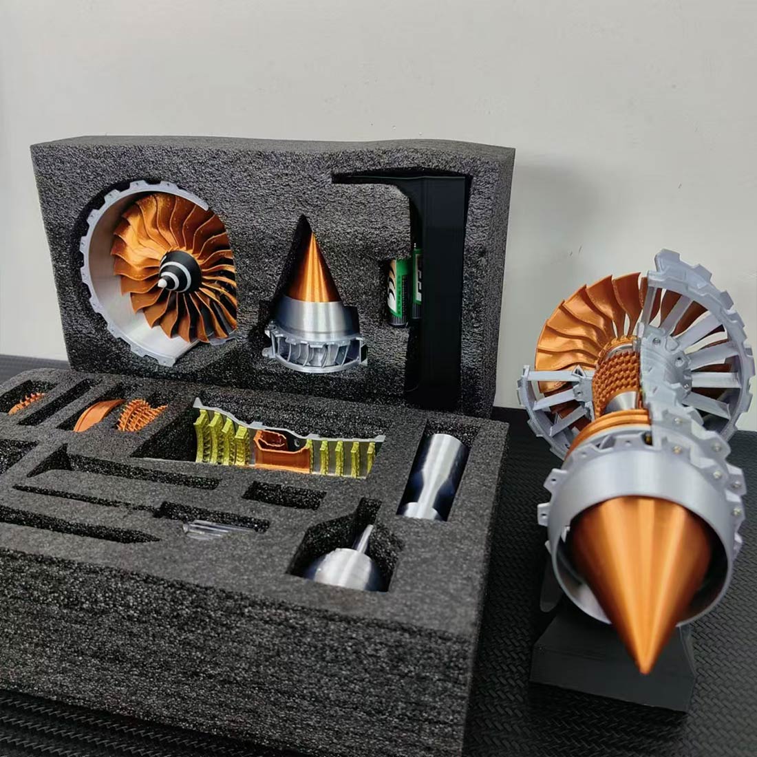 Trent 900 Turbofan Engine Model Kit with LED Lights and Throttle Control-helloworld7