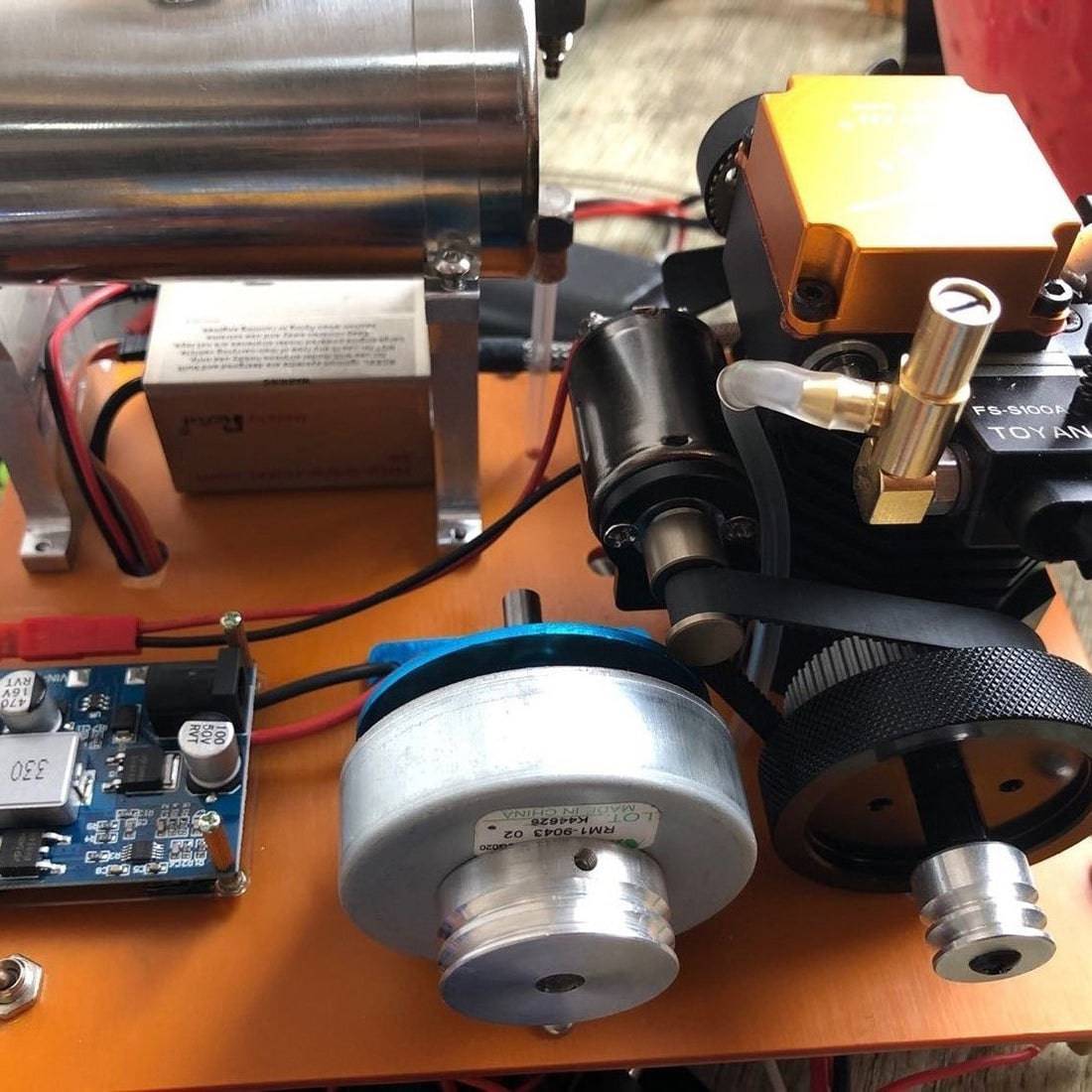 HelloWorld7-TOYAN 4 stroke Gasoline Engine DIY 12V Electric Generator Science Education Laboratory Engine-helloworld7