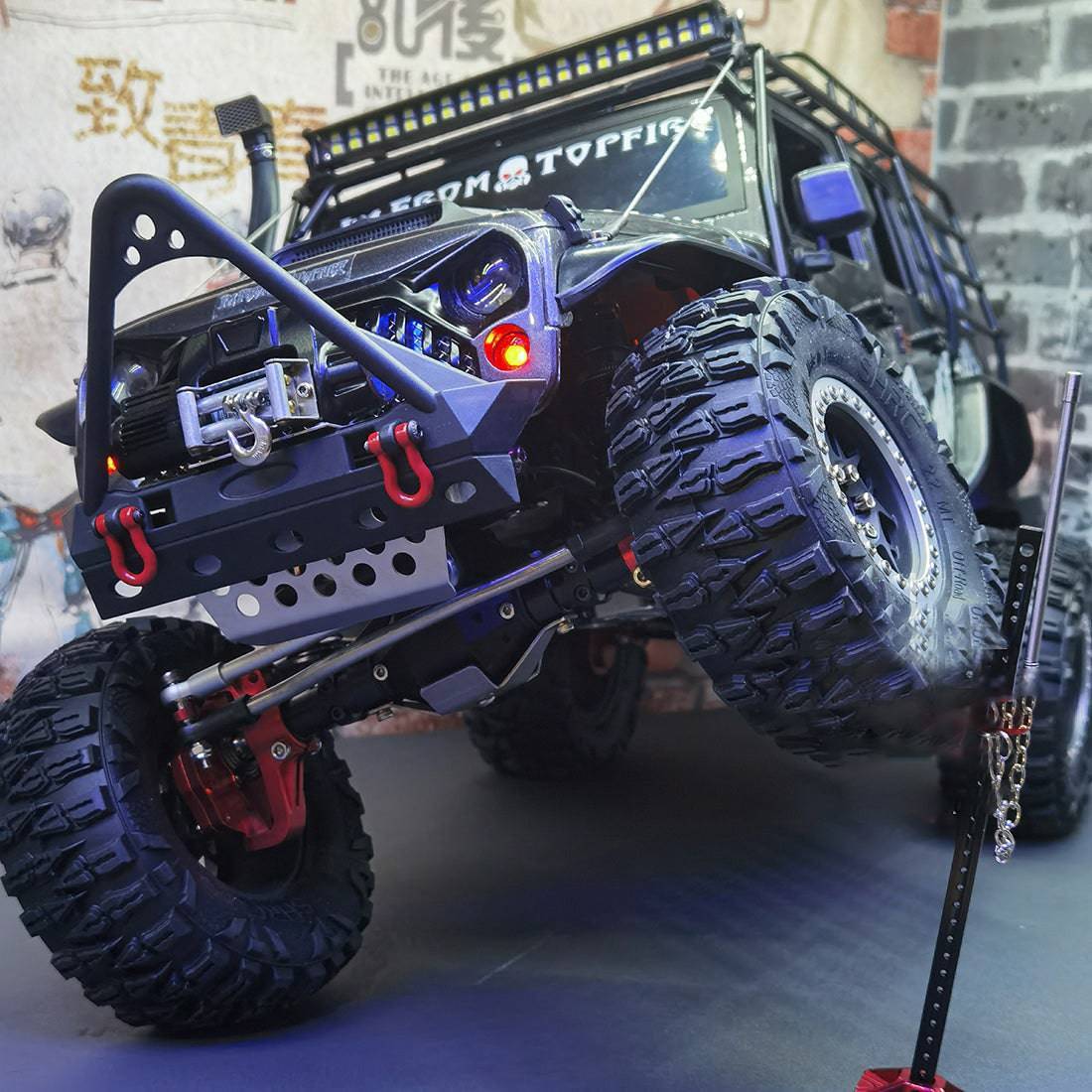 HelloWorld7-Modified Electric Off-road  Model Car 1/10 RC Car 2.4G