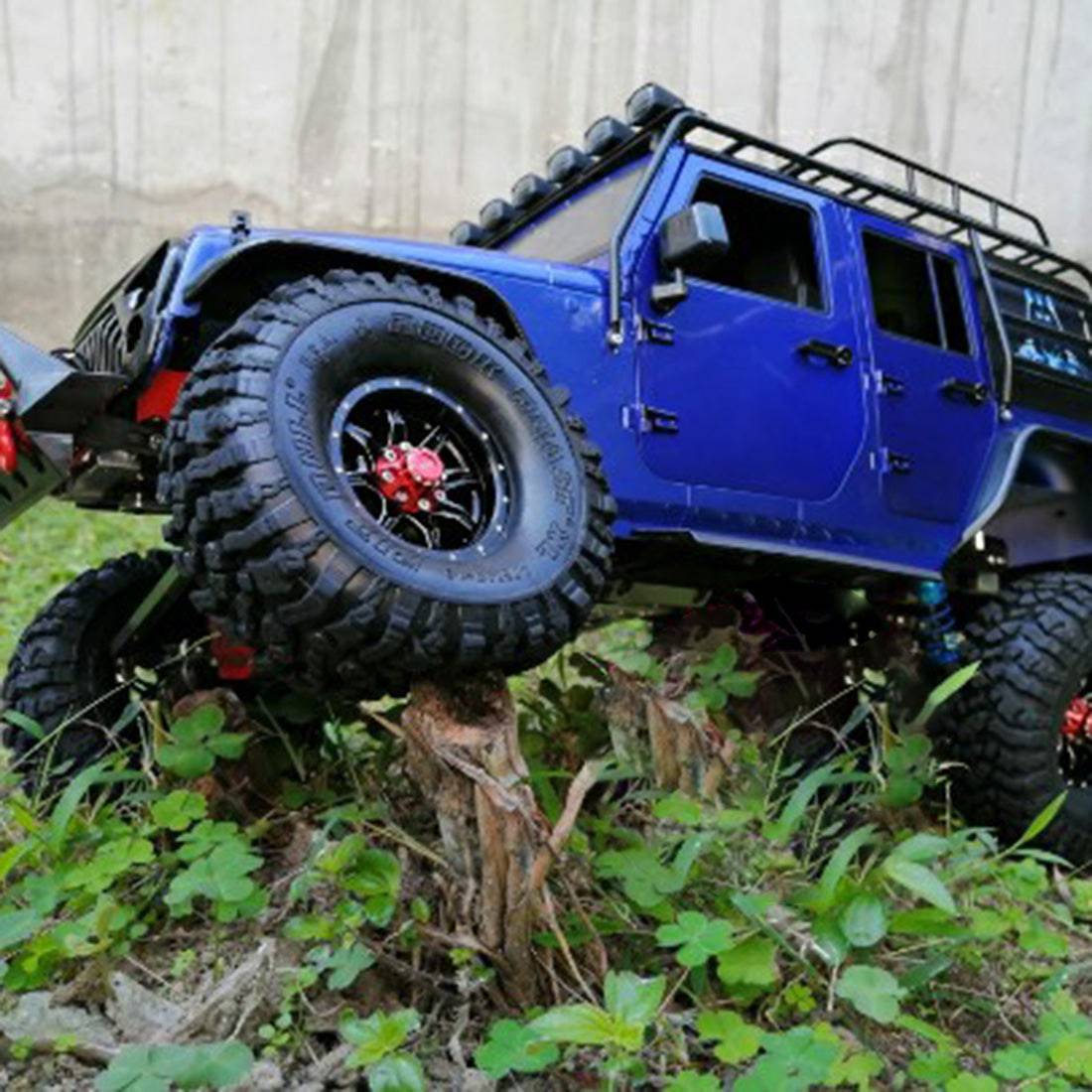 1/10 Scale Full Metal 4WD Custom RC Crawler Truck with Portal Axles Ackermann Steering 6H Runtime