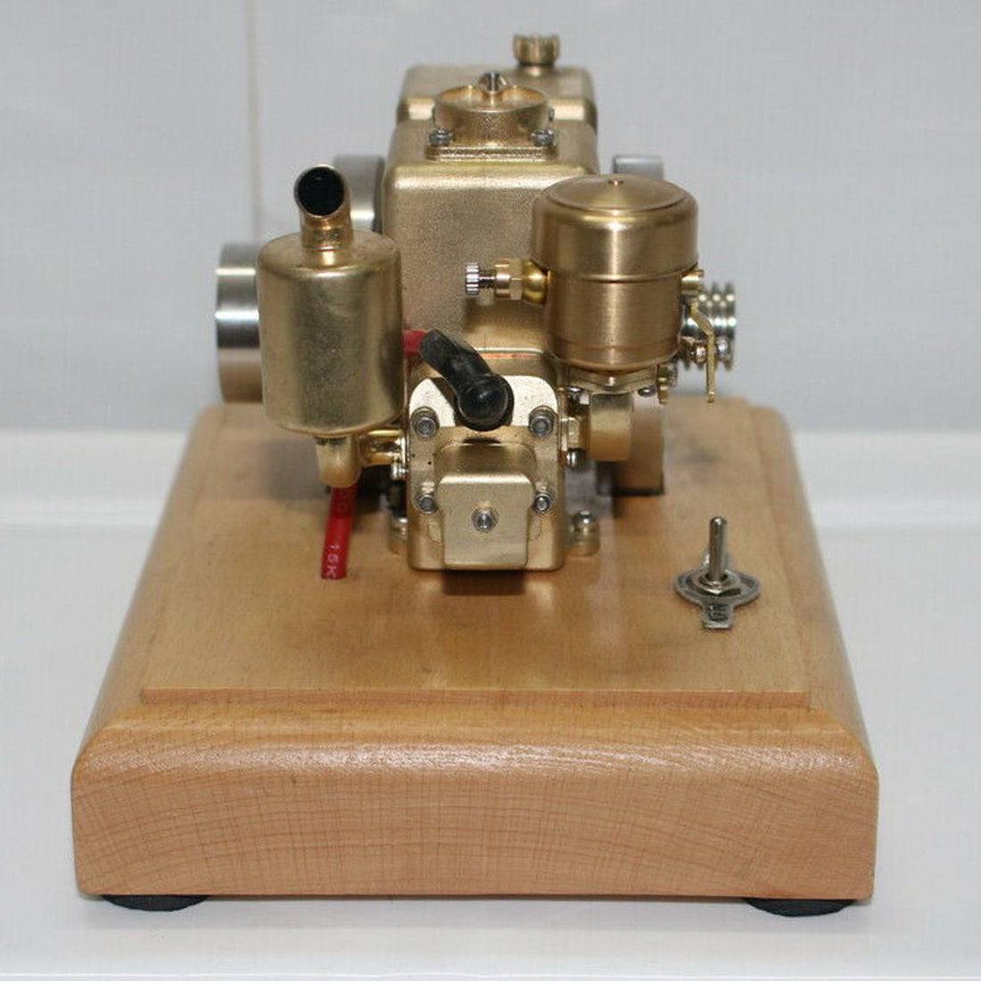 M26 1.9cc Mini 4-Stroke Gasoline Engine Model Water-Cooled Old Tractor Motor Brass Desktop Gift-helloworld7