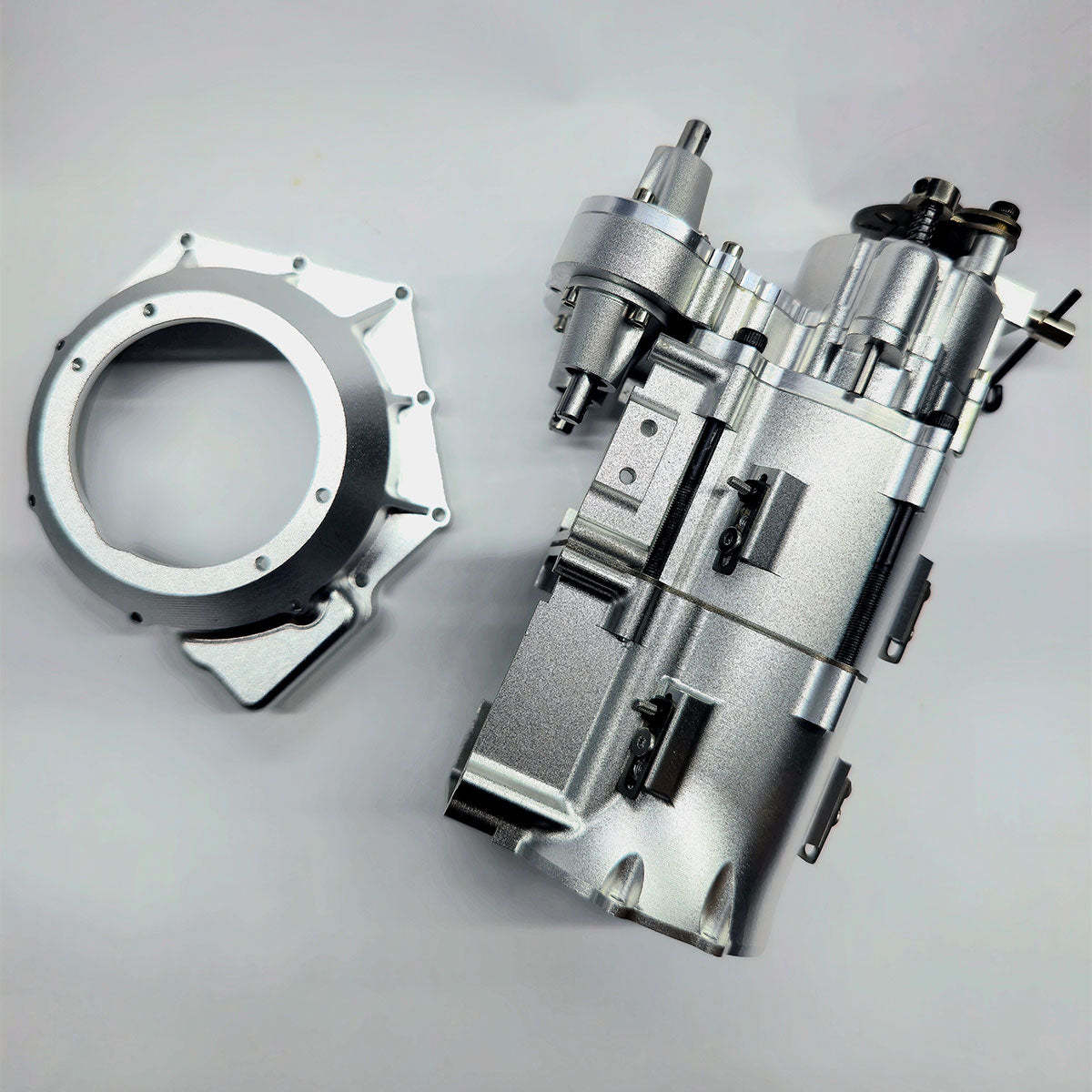 HelloWorld7-6-Speed Transmission with High/Low Range for CISON V8 Engine Model Kits