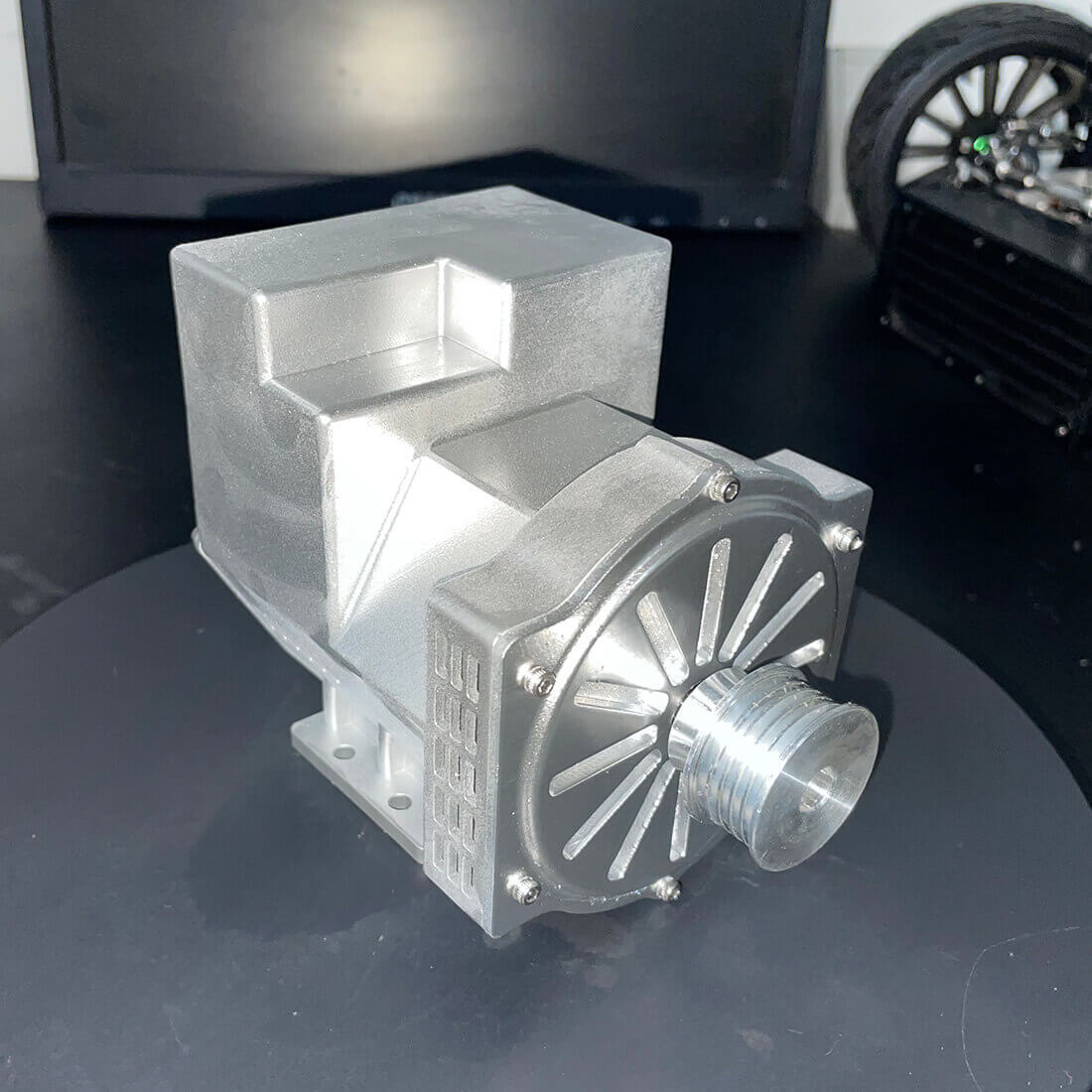 HelloWorld7-60W DC Generator Model with Digital Voltage Display & Centrifugal Fan Cooling