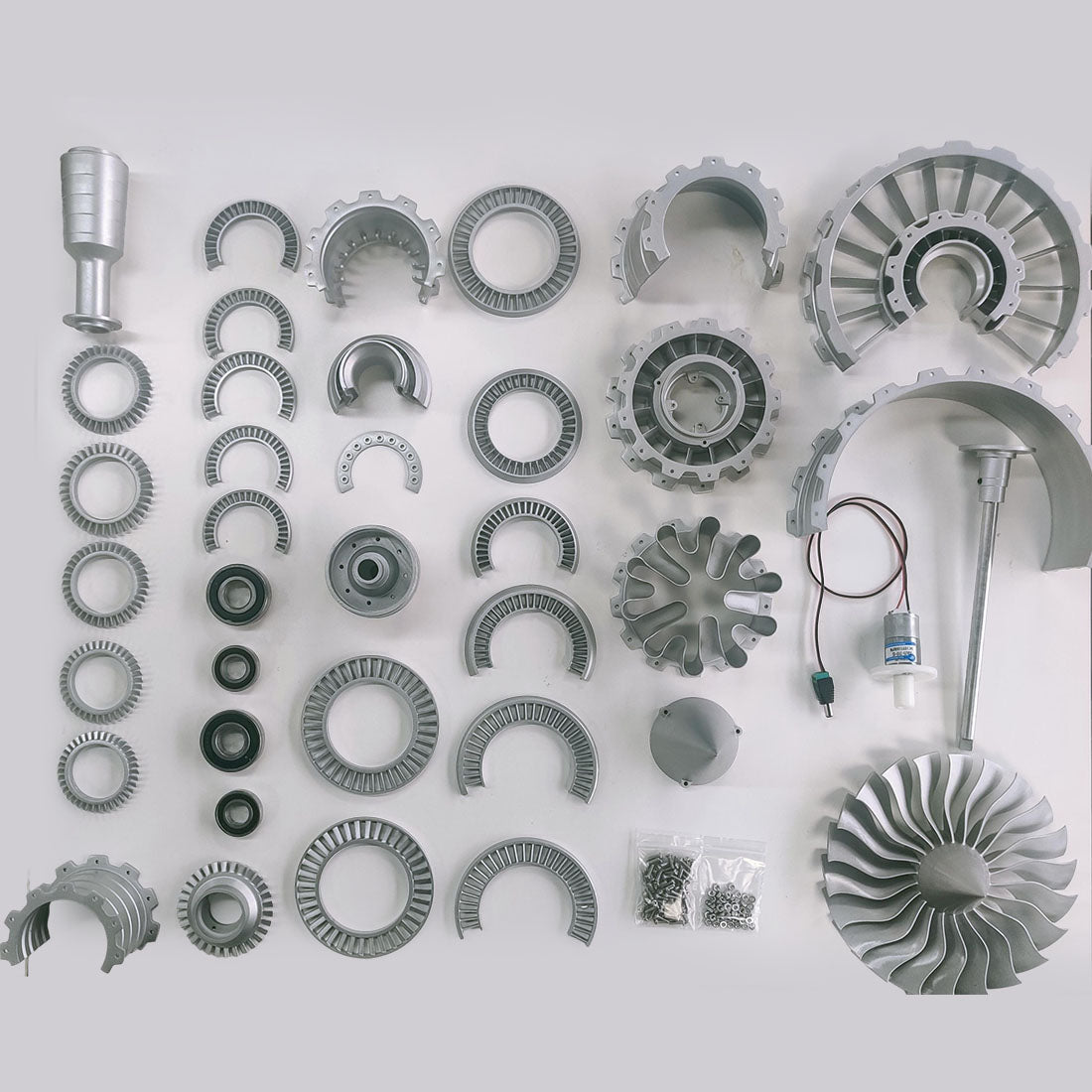 HelloWorld7-Building a 1/20 Working Jet Turbofan Engine Model Kit Silver