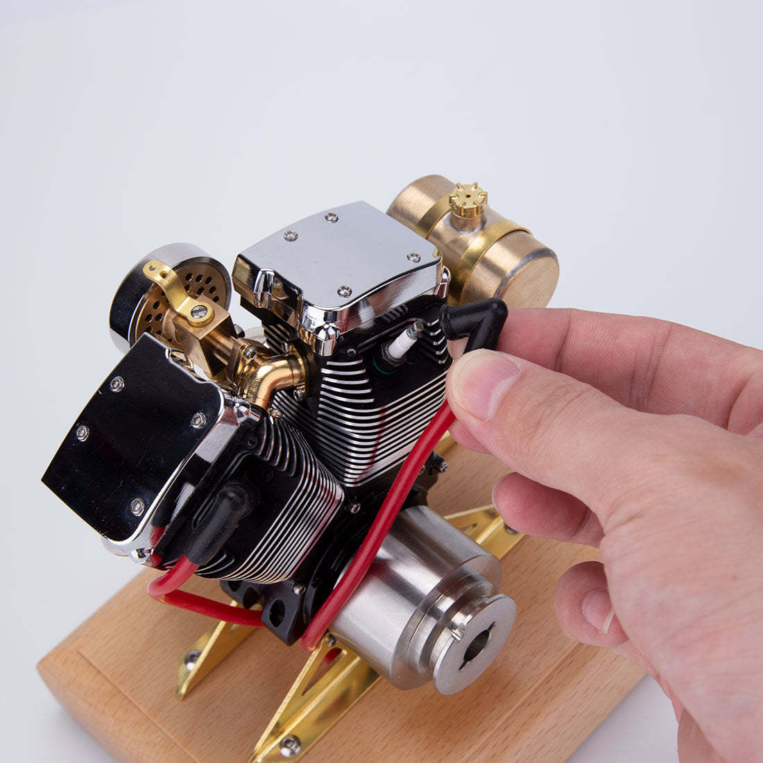 HelloWorld7-RETROL Evolution R33 V-twin 4.2CC OHV Four-stroke Motorcycle Gasoline Engine Model