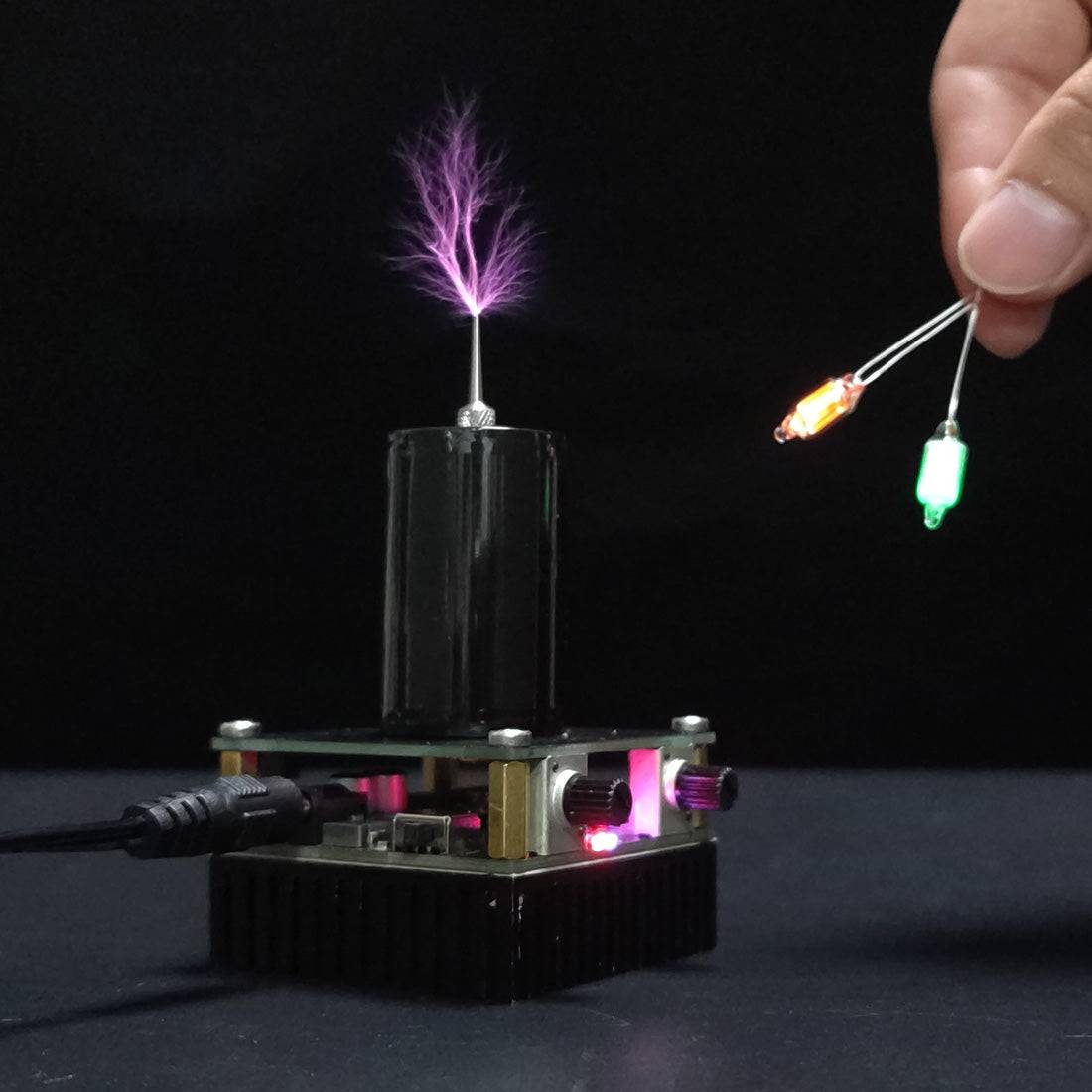Mini Dual-Mode Bluetooth Musical Tesla Coil Plasma Speaker Touchable Arc Science Toy-helloworld7