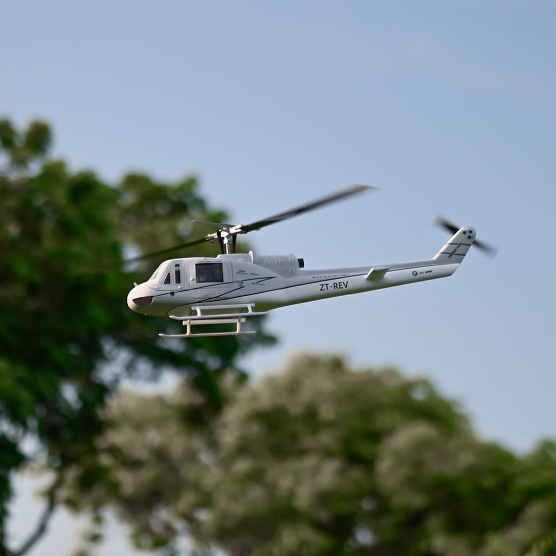 HelloWorld7-FlyWing Bell UH-1 Huey V4 GPS RTF helicopter Anyone Can Fly it