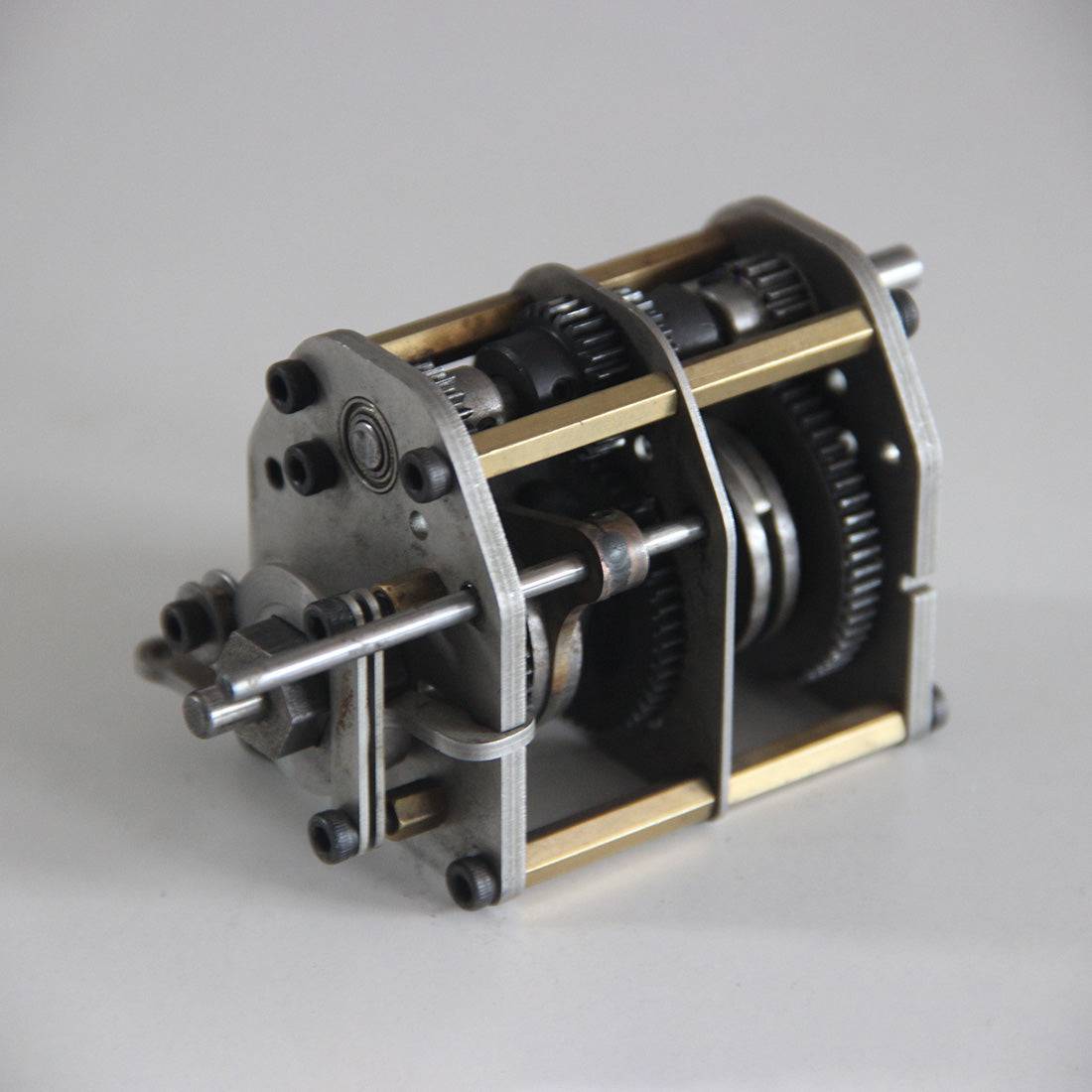 DIY 4-Speed Metal Gearbox Transmission Assembly (3 Forward/1 Reverse) for Toyan V8 RC Car-helloworld7