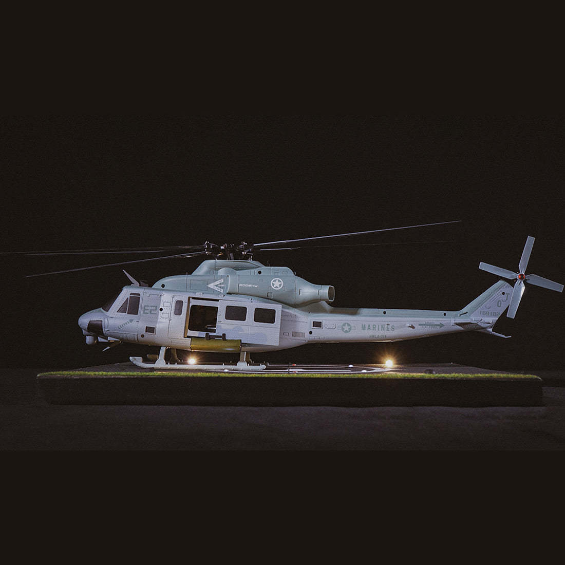 GOOSKY E2 UH-1Y Venom 1/35 Scale 6CH Dual Brushless RC Helicopter RTF GTS System-helloworld7