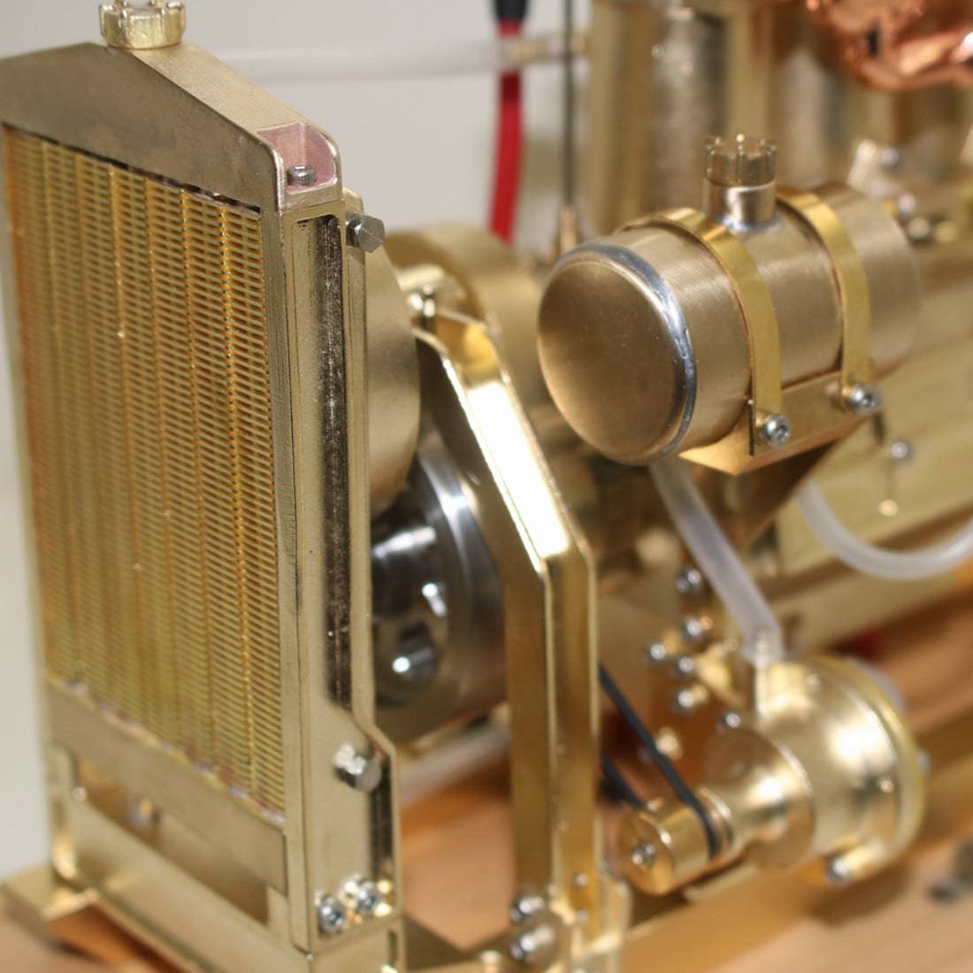 HelloWorld7-Holt H75 Tractor Engine Gas 12cc Four-cylinder OHV Engine Scale Model with Governor