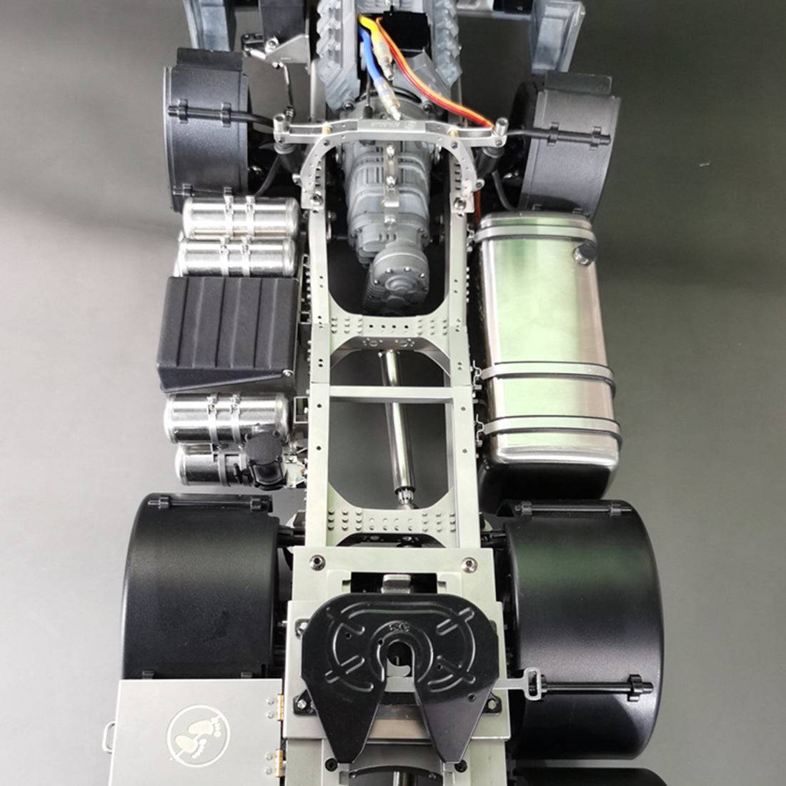 HelloWorld7-SCALECLUB 1/14 6x6 RC Tractor Trailer Full Metal Chassis Kit with Differential Lock for Custom Tamiya Truck Builds-helloworld7