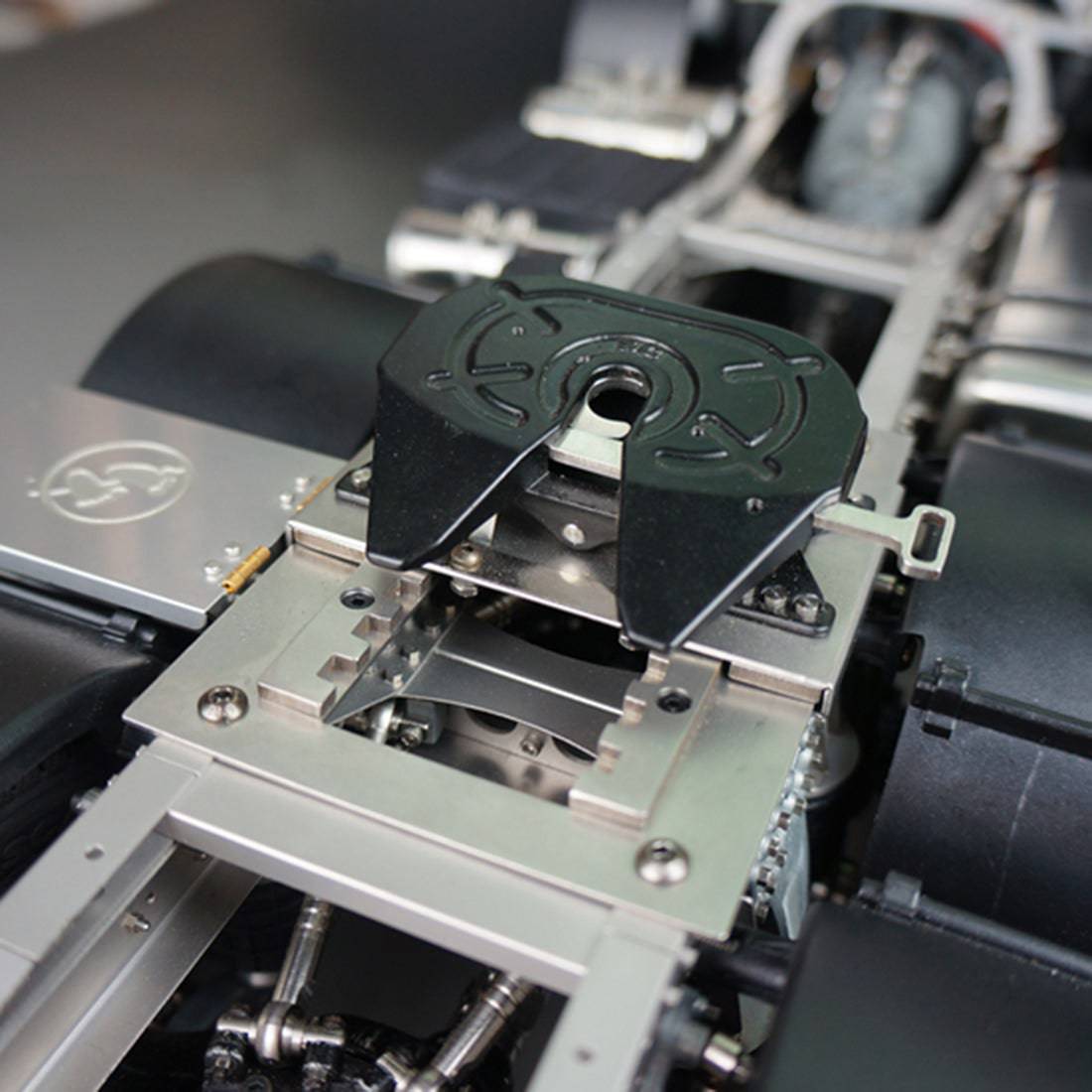 SCALECLUB 1/14 6x6 RC Tractor Trailer Full Metal Chassis Kit with Differential Lock for Custom Tamiya Truck Builds-helloworld7