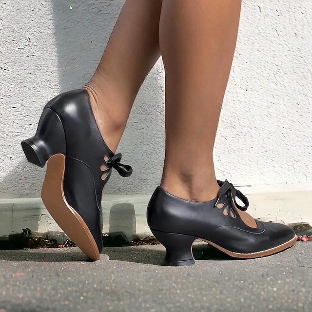Women's Vintage Lace-Up Leather Heels