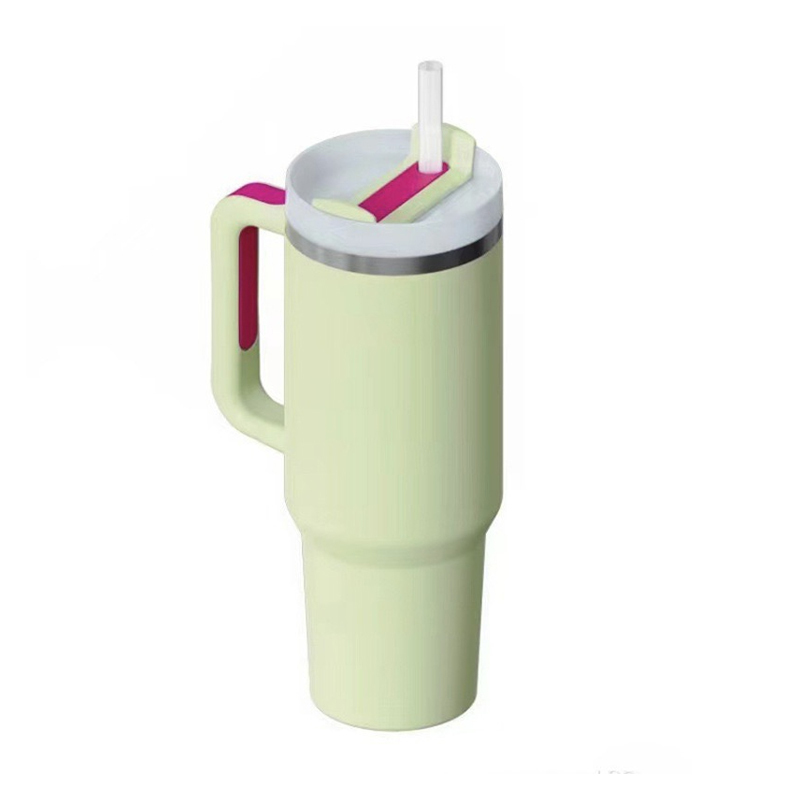 Große, auslaufsichere Vakuum-Edelstahl-Isolier-Strohhalm-Tasse.