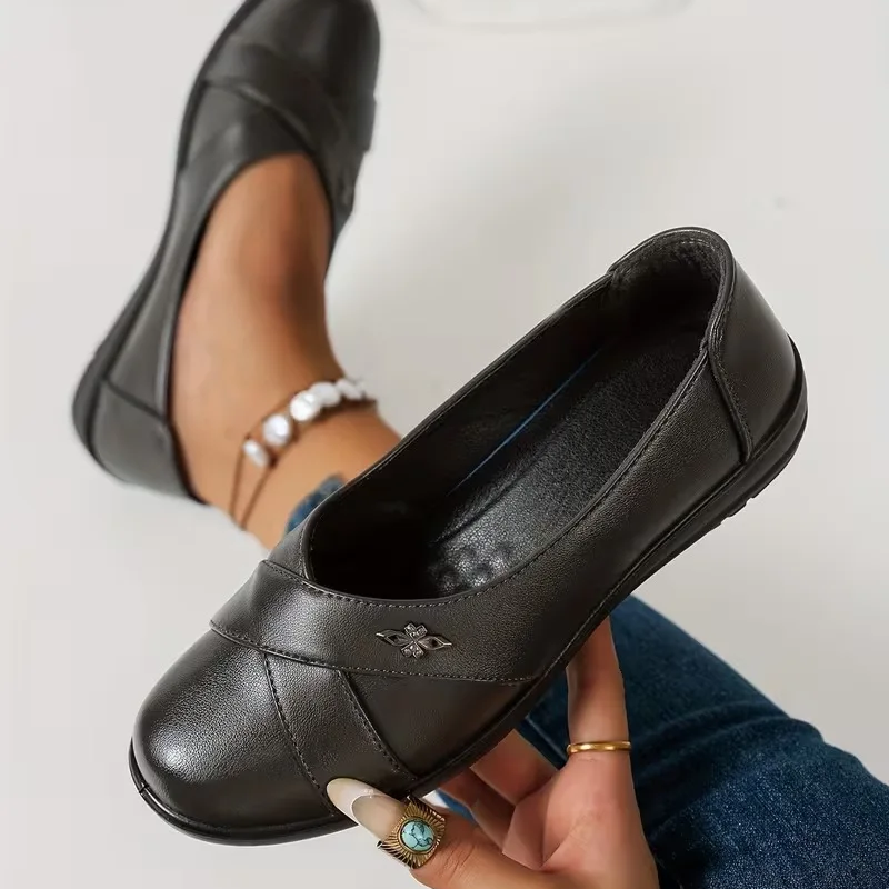 🔥Promocja ostatniego dnia – 50% zniżki - Damskie skórzane buty ortopedyczne w stylu retro z metalowym emblematem