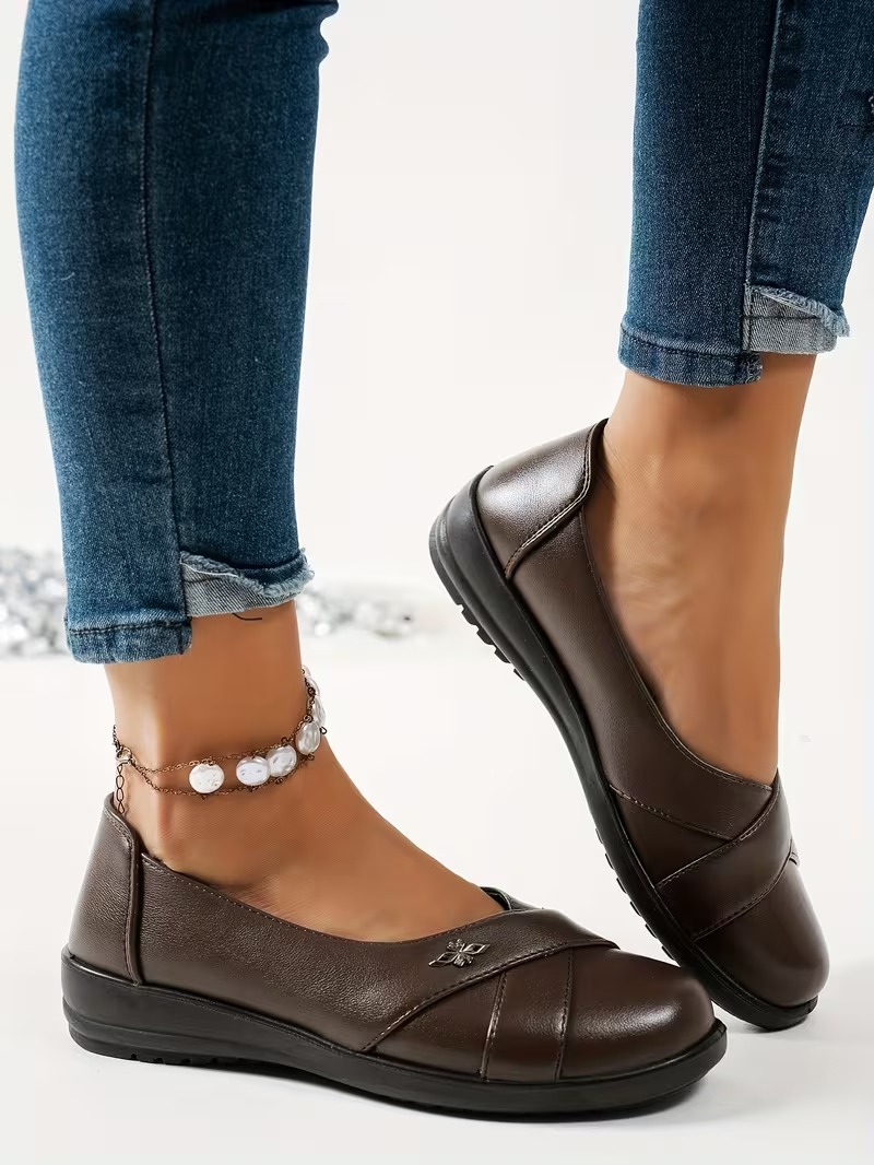 🔥Promocja ostatniego dnia – 50% zniżki - Damskie skórzane buty ortopedyczne w stylu retro z metalowym emblematem