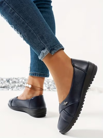 🔥Promocja ostatniego dnia – 50% zniżki - Damskie skórzane buty ortopedyczne w stylu retro z metalowym emblematem