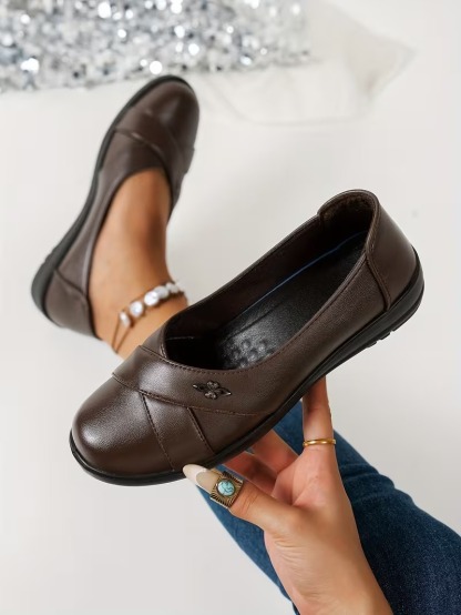 🔥Promocja ostatniego dnia – 50% zniżki - Damskie skórzane buty ortopedyczne w stylu retro z metalowym emblematem