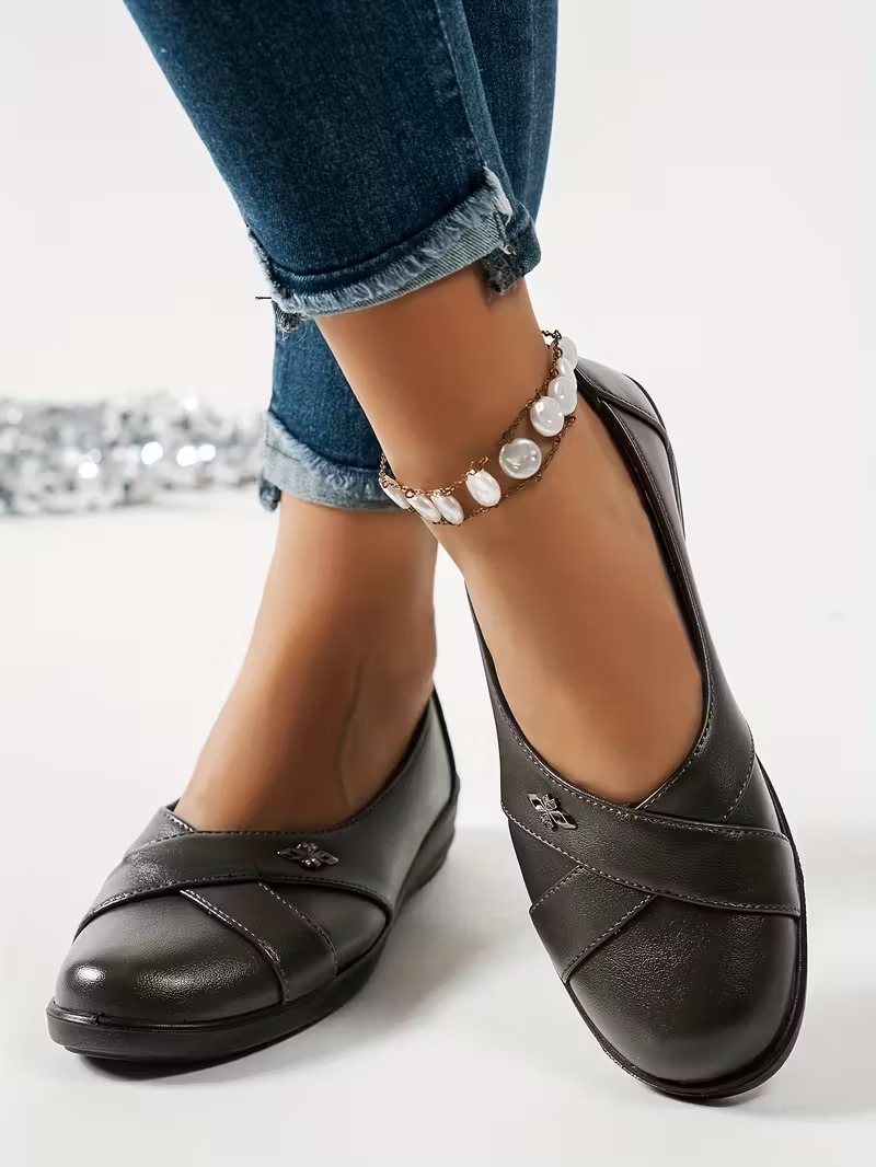 🔥Promocja ostatniego dnia – 50% zniżki - Damskie skórzane buty ortopedyczne w stylu retro z metalowym emblematem