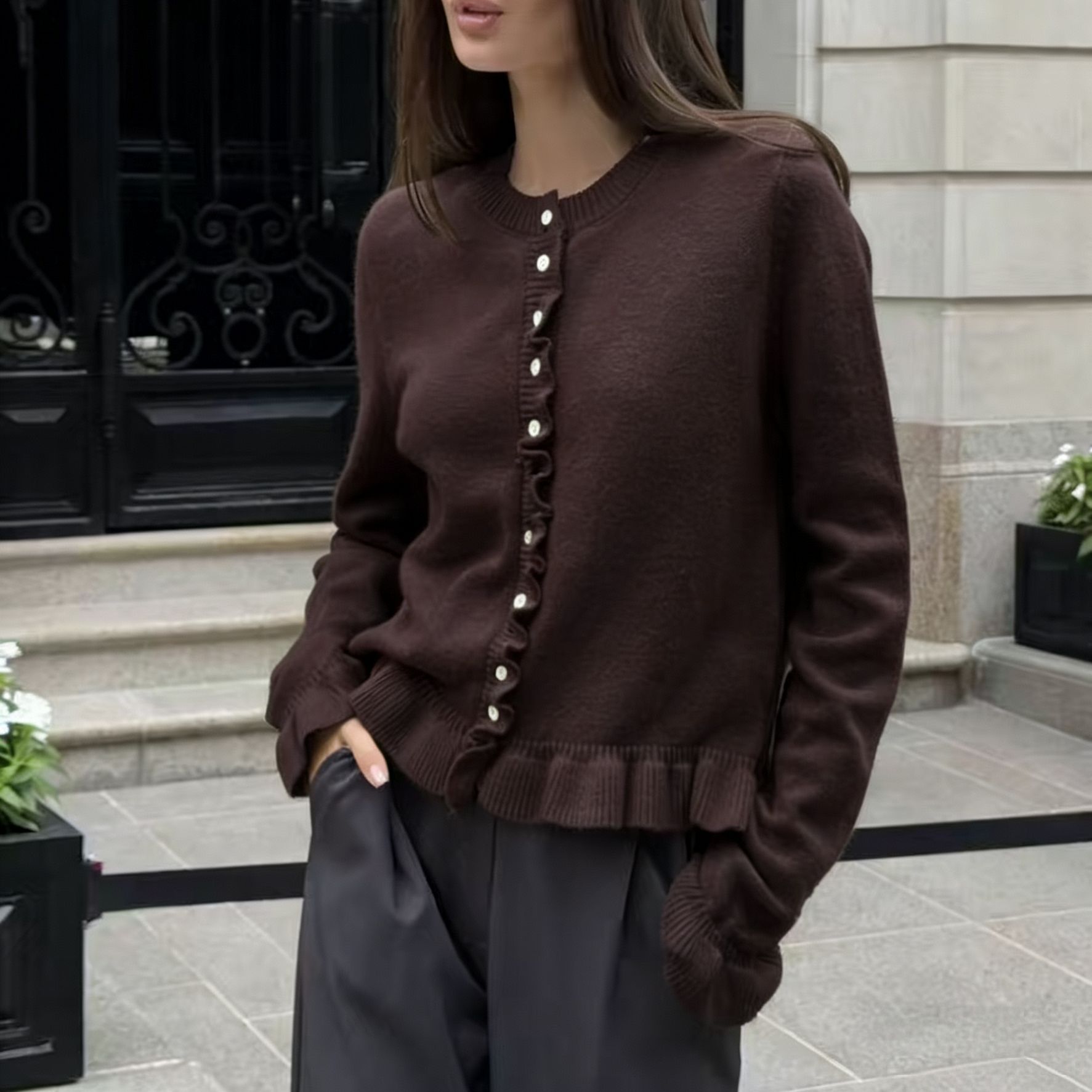 Women's Vintage Fashion Round-neck Long-sleeve Cardigan