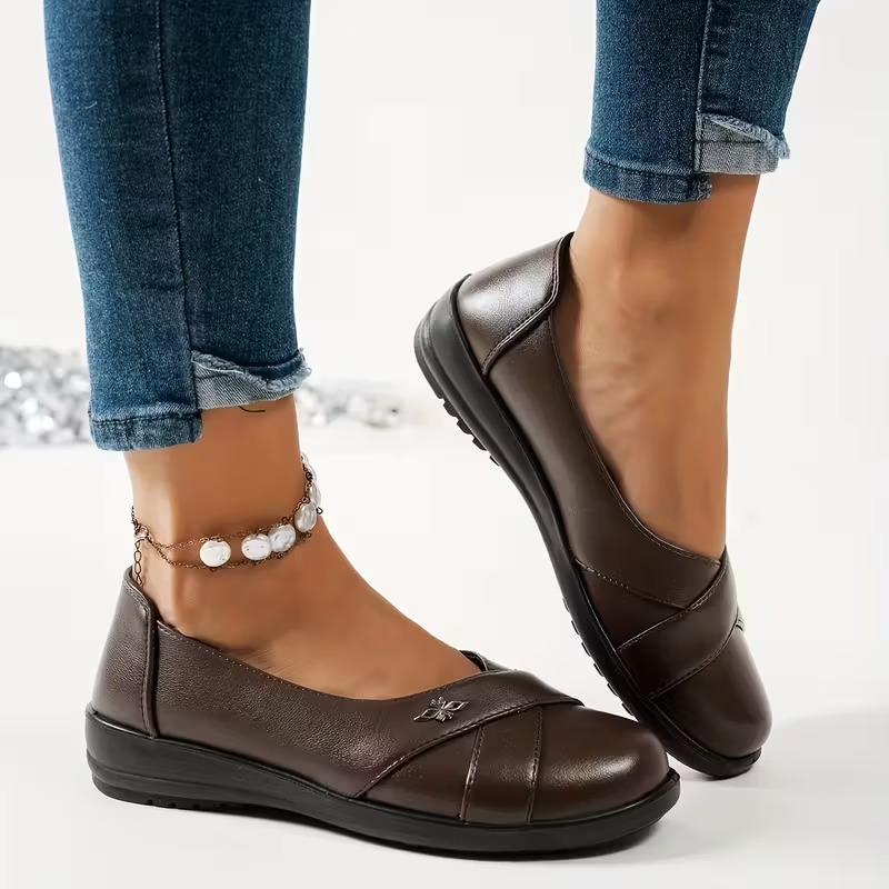 🔥Promocja ostatniego dnia – 50% zniżki - Damskie skórzane buty ortopedyczne w stylu retro z metalowym emblematem