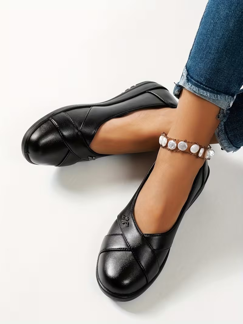 🔥Promocja ostatniego dnia – 50% zniżki - Damskie skórzane buty ortopedyczne w stylu retro z metalowym emblematem