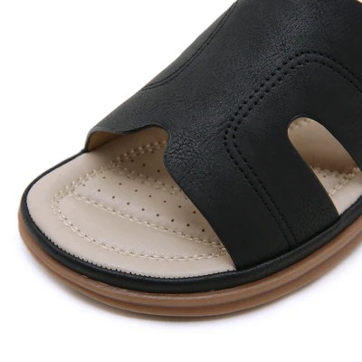 Off the Coast Cushioned Flat Sandals