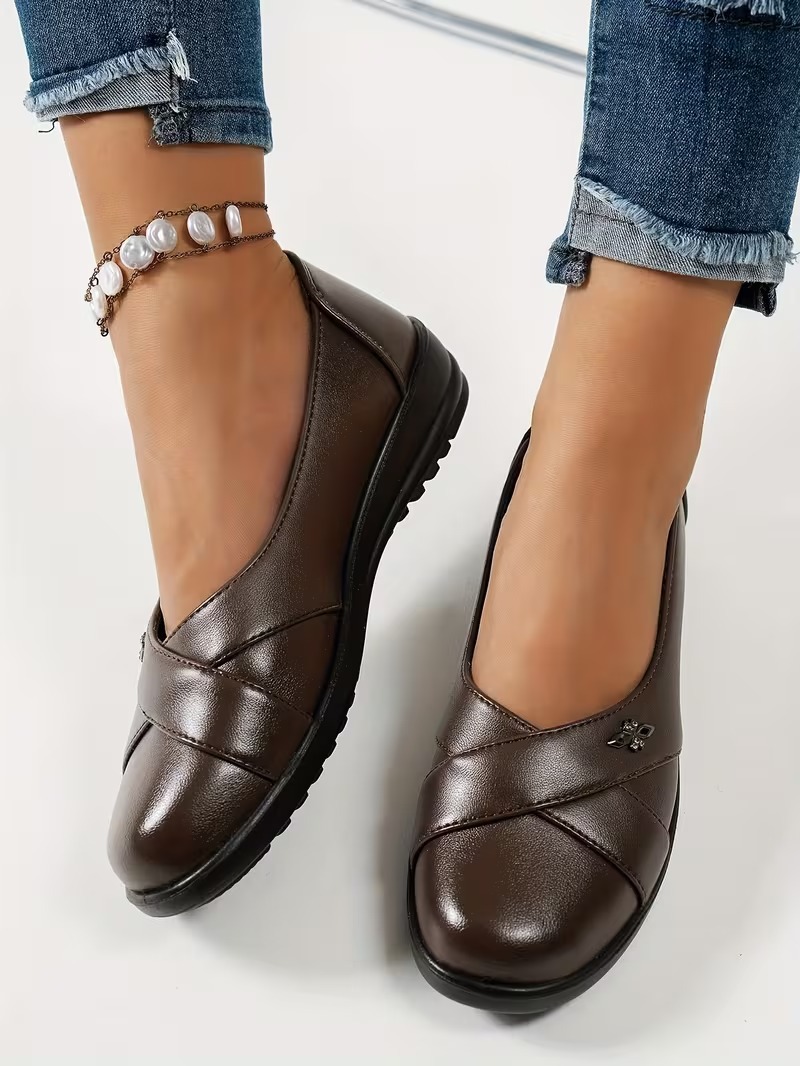 🔥Promocja ostatniego dnia – 50% zniżki - Damskie skórzane buty ortopedyczne w stylu retro z metalowym emblematem