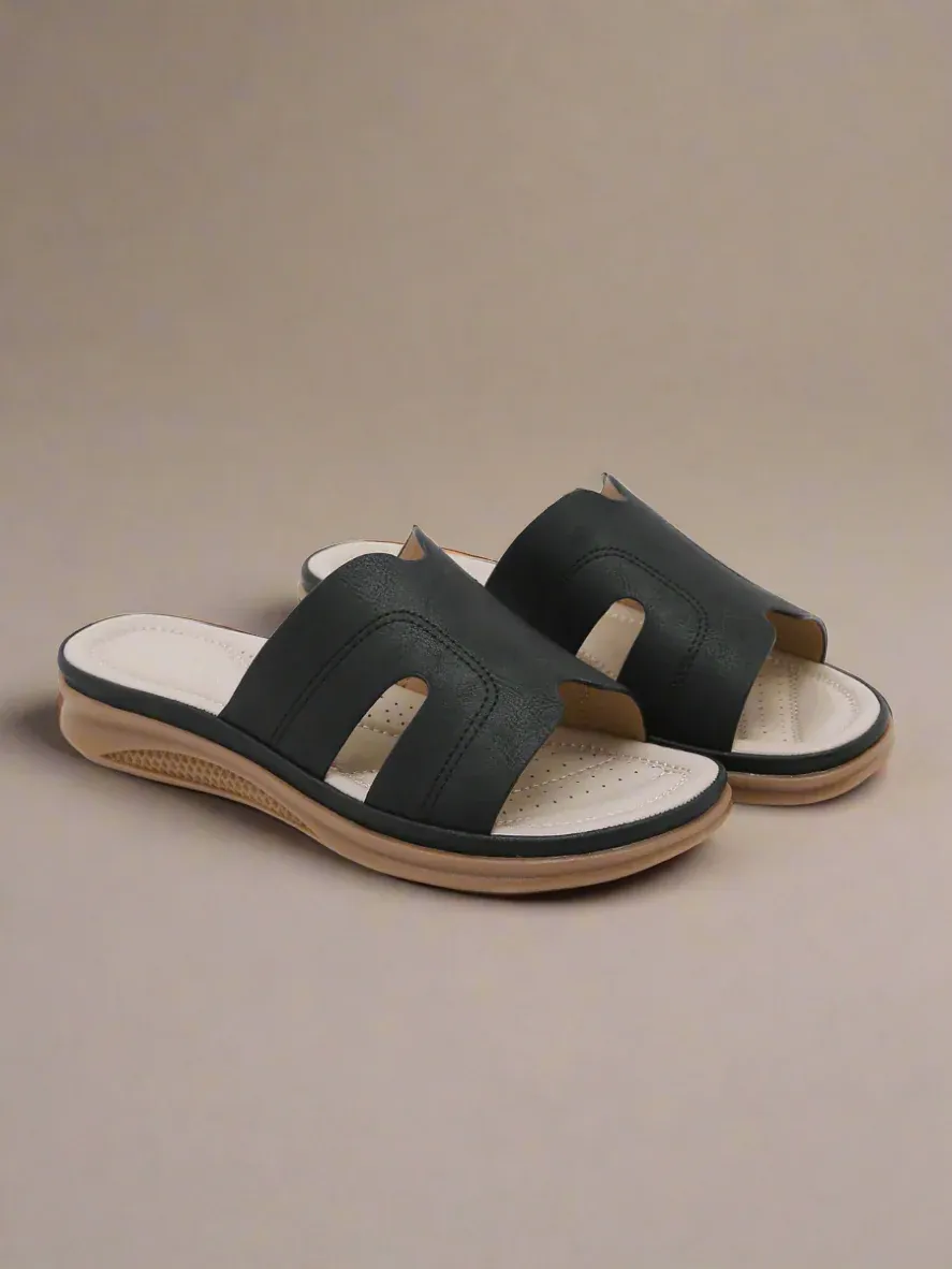Off the Coast Cushioned Flat Sandals