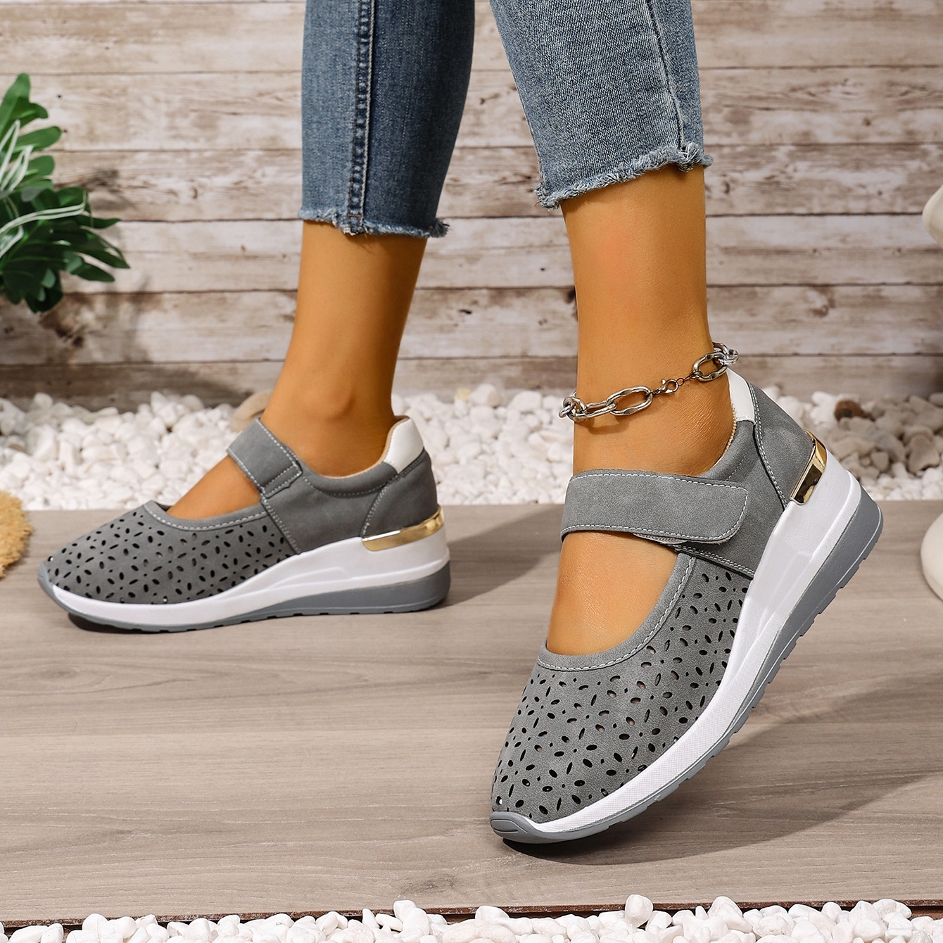 🔥Women's Summer Breathable Lightweight Adjustable Velcro Wedge Heel Sneakers