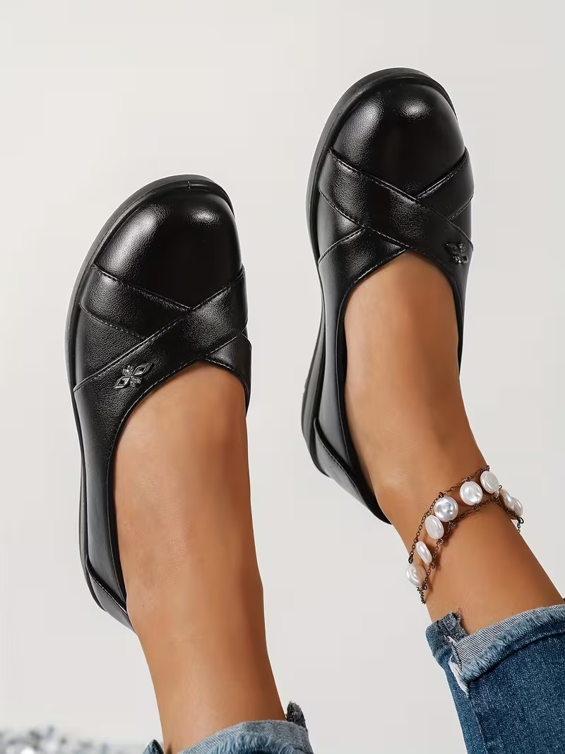 🔥Promocja ostatniego dnia – 50% zniżki - Damskie skórzane buty ortopedyczne w stylu retro z metalowym emblematem