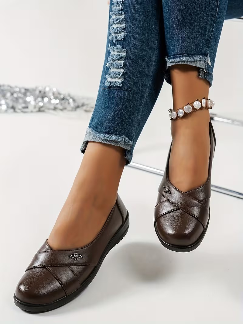 🔥Promocja ostatniego dnia – 50% zniżki - Damskie skórzane buty ortopedyczne w stylu retro z metalowym emblematem